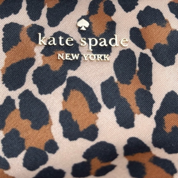 NWT Kate Spade New York Leopard Print Cosmetic bag - Picture 4 of 9